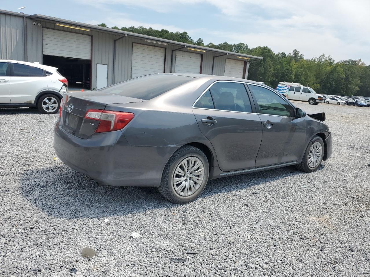 TOYOTA CAMRY L