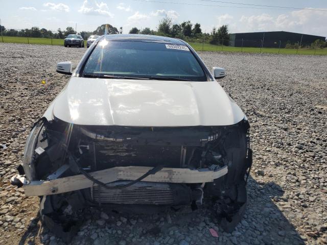 2016 MERCEDES-BENZ CLA 250 WDDSJ4EB5GN311661