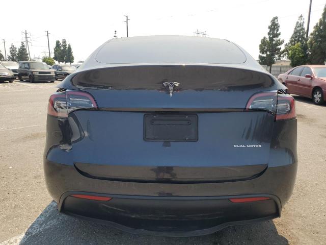 2024 TESLA MODEL Y 7SAYGDEE1RF080100