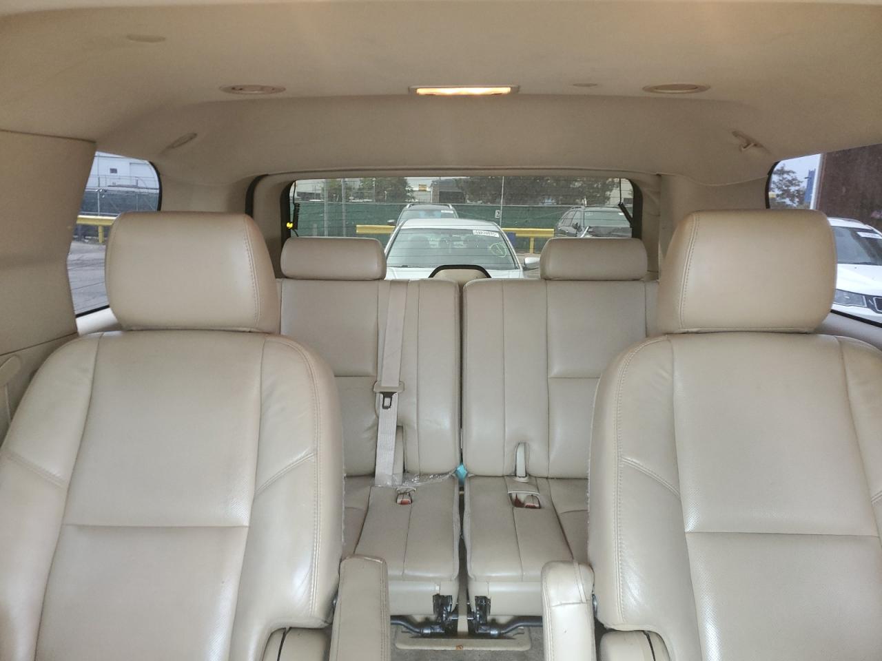 CADILLAC ESCALADE PREMIUM