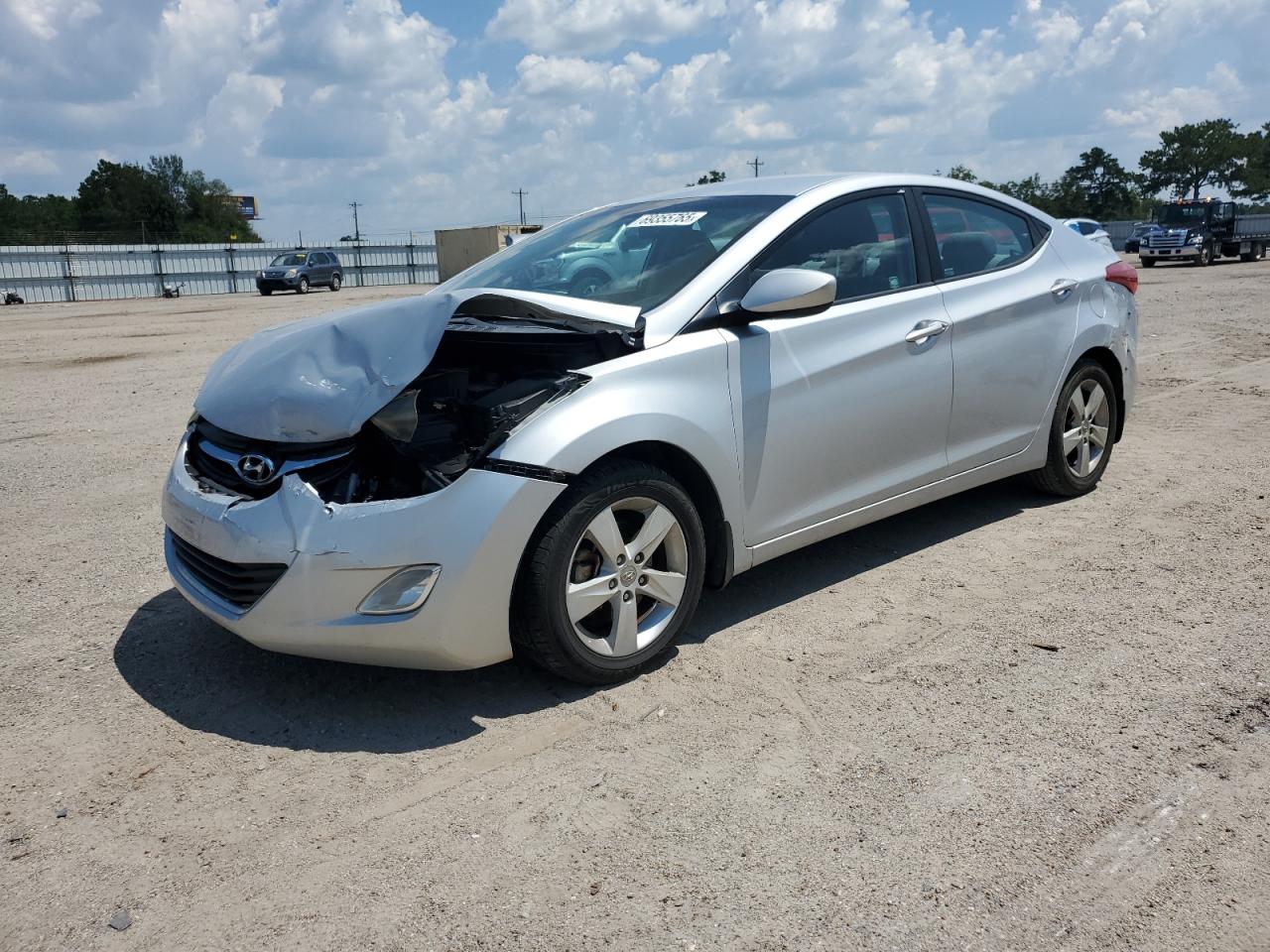 HYUNDAI ELANTRA GLS