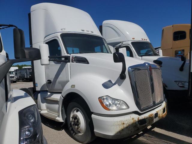 KENWORTH CONSTRUCTION T680 2015 white tractor diesel 1XKYA48X5FJ443759 photo #1