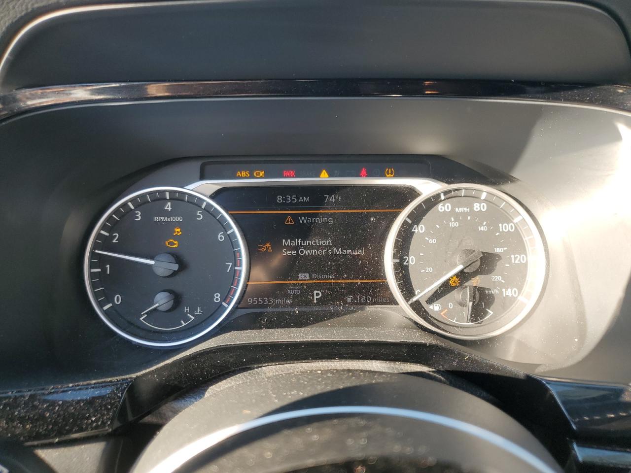 NISSAN PATHFINDER SV