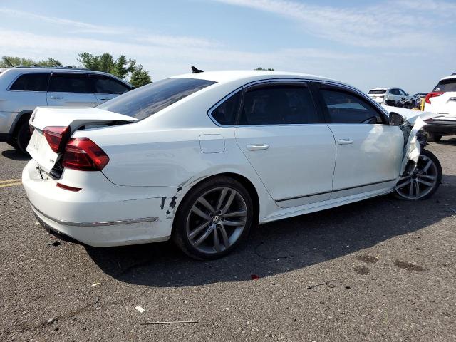 2017 VOLKSWAGEN PASSAT R-LINE 1VWDT7A3XHC055511