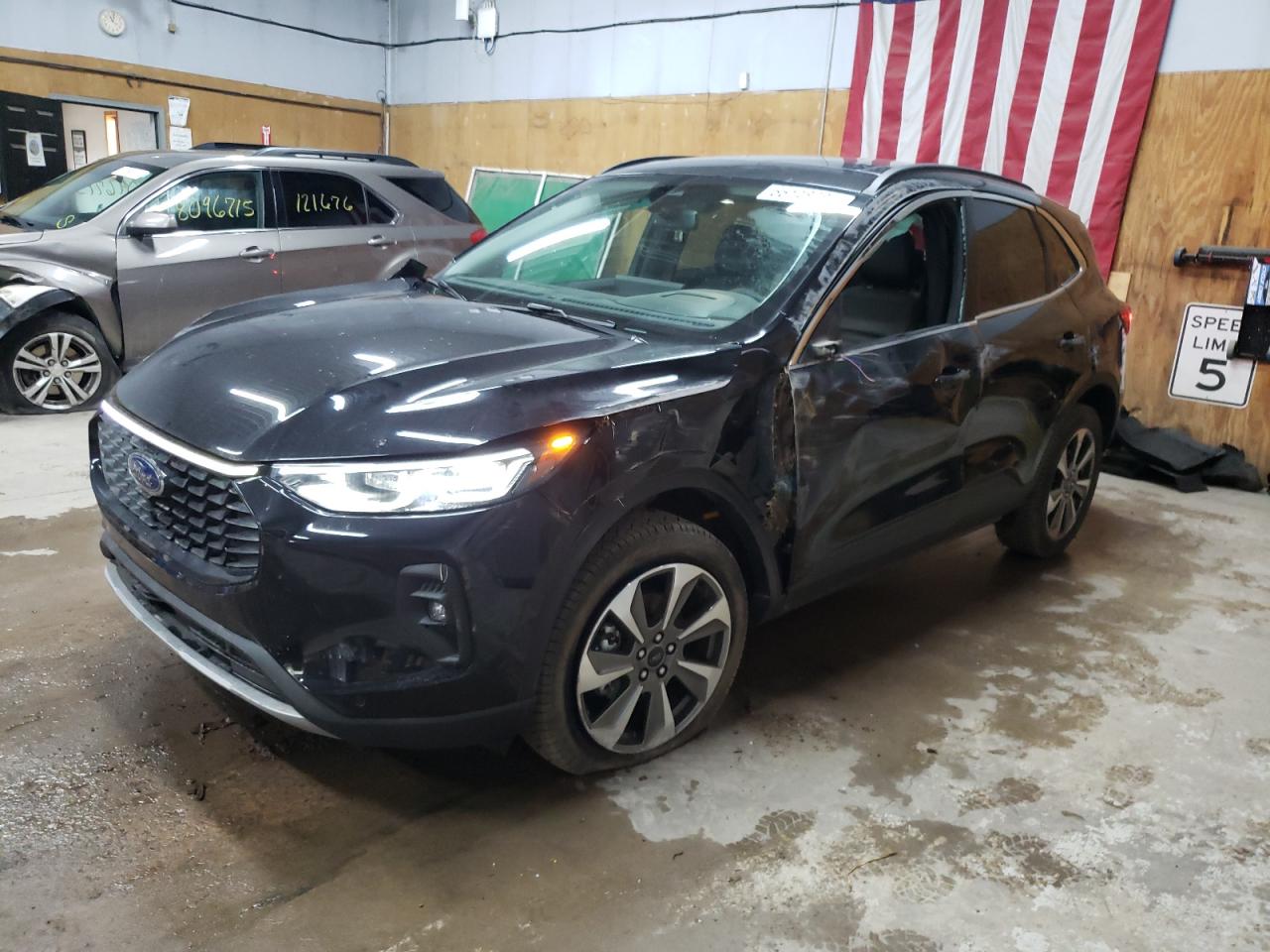 FORD ESCAPE PLATINUM