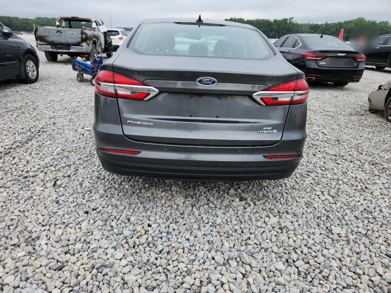 FORD FUSION SE