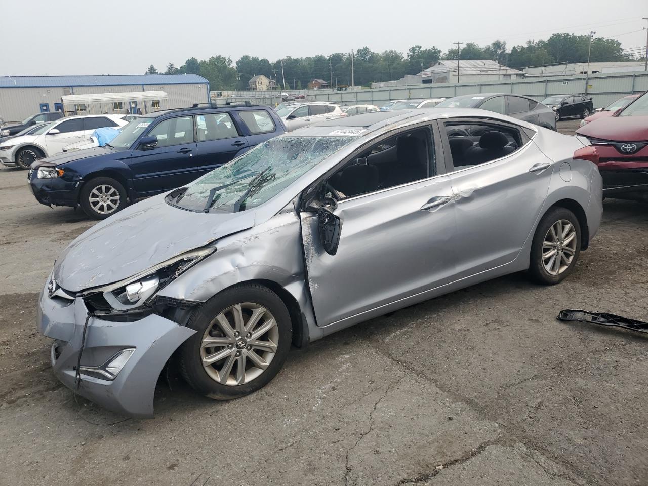 HYUNDAI ELANTRA SE