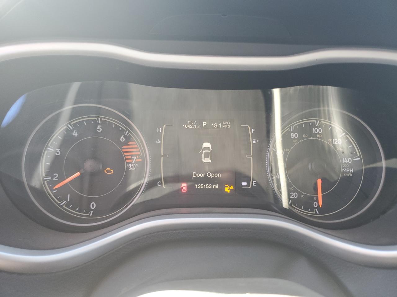 JEEP GRAND CHEROKEE LATITUDE PLUS