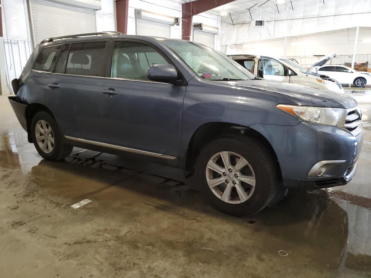 TOYOTA HIGHLANDER BASE