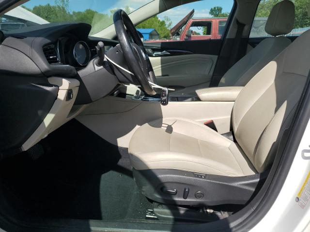 2018 BUICK REGAL TOURX ESSENCE W04GV8SX4J1132113