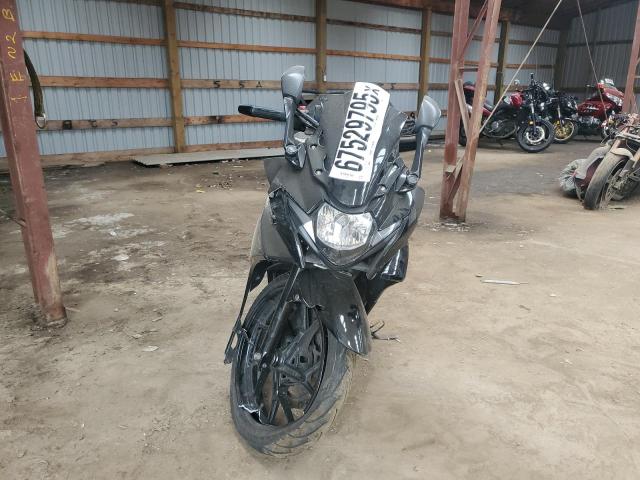 2018 SUZUKI GSX250R LC6DN11A4J1102411