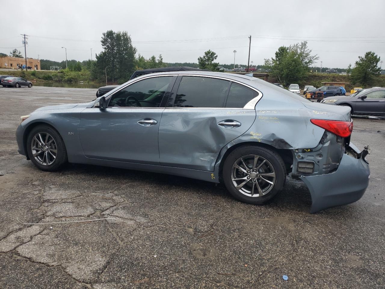 INFINITI Q50 PREMIUM