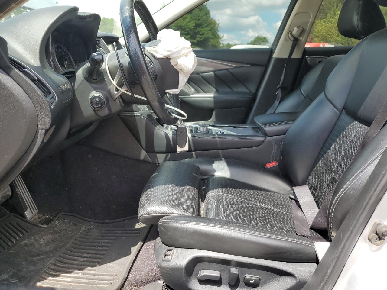 INFINITI Q50 PREMIUM