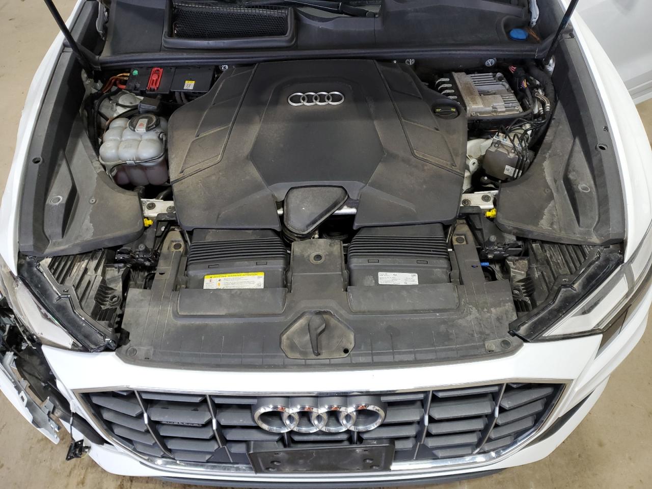 AUDI Q8 PREMIUM PLUS