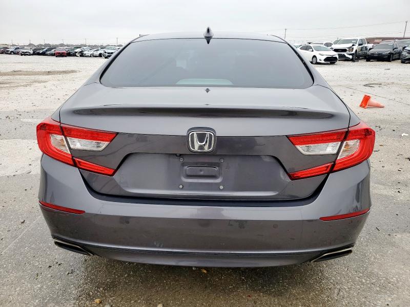 2018 HONDA ACCORD TOU 1HGCV2F99JA051218