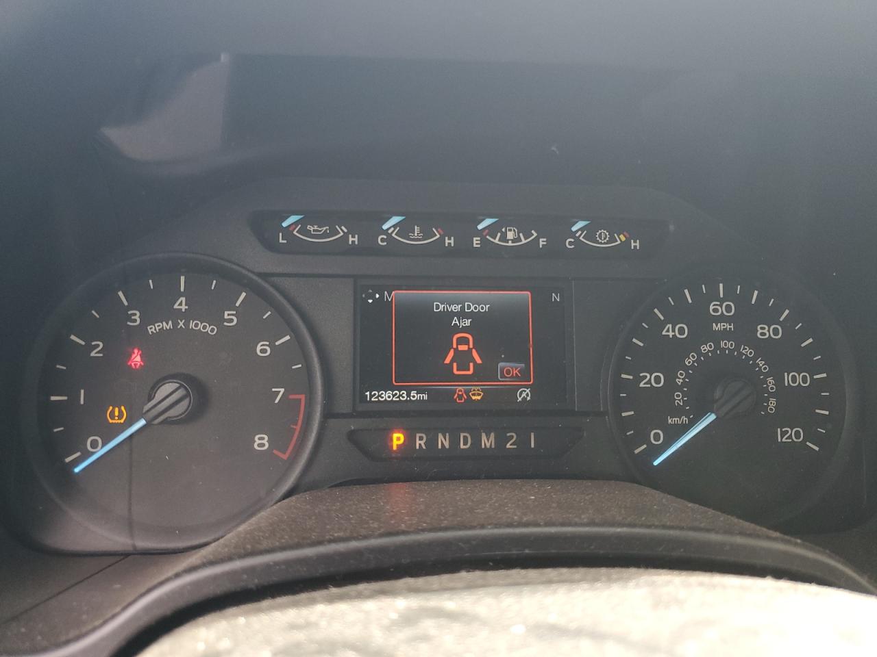 FORD F-150 SUPER CAB