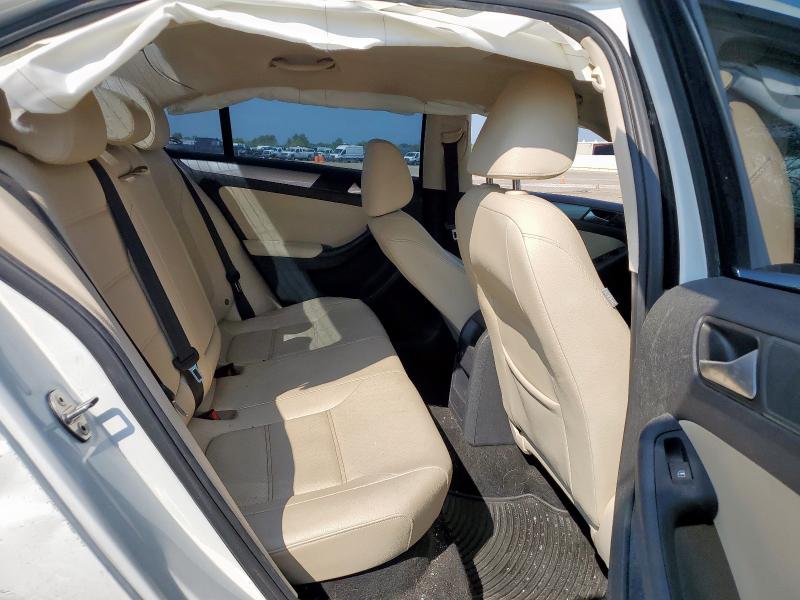 2017 VOLKSWAGEN JETTA SE 3VWDB7AJ4HM399545