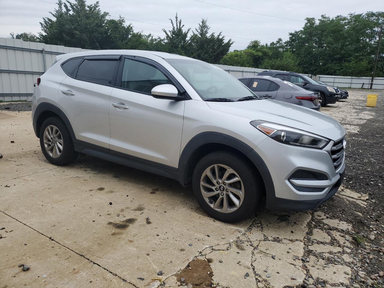 HYUNDAI TUCSON SE
