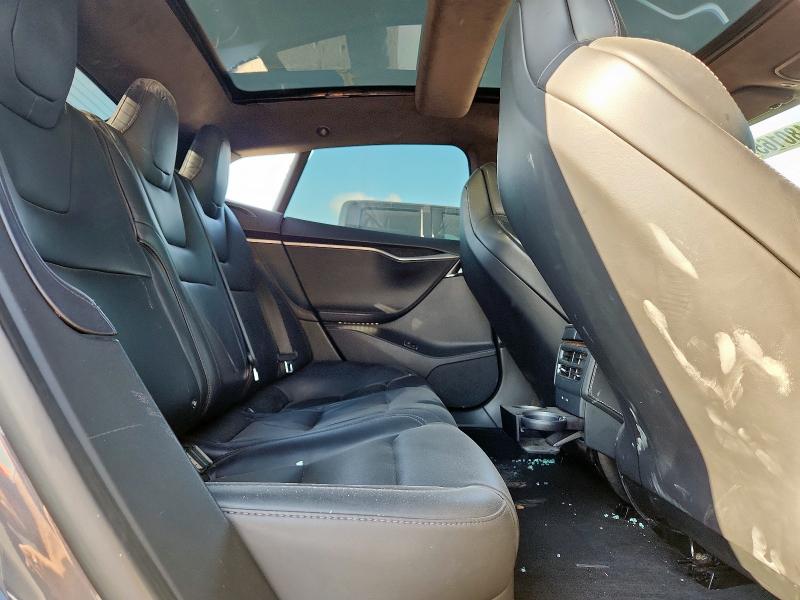2018 TESLA MODEL S 5YJSA1E21JF282917