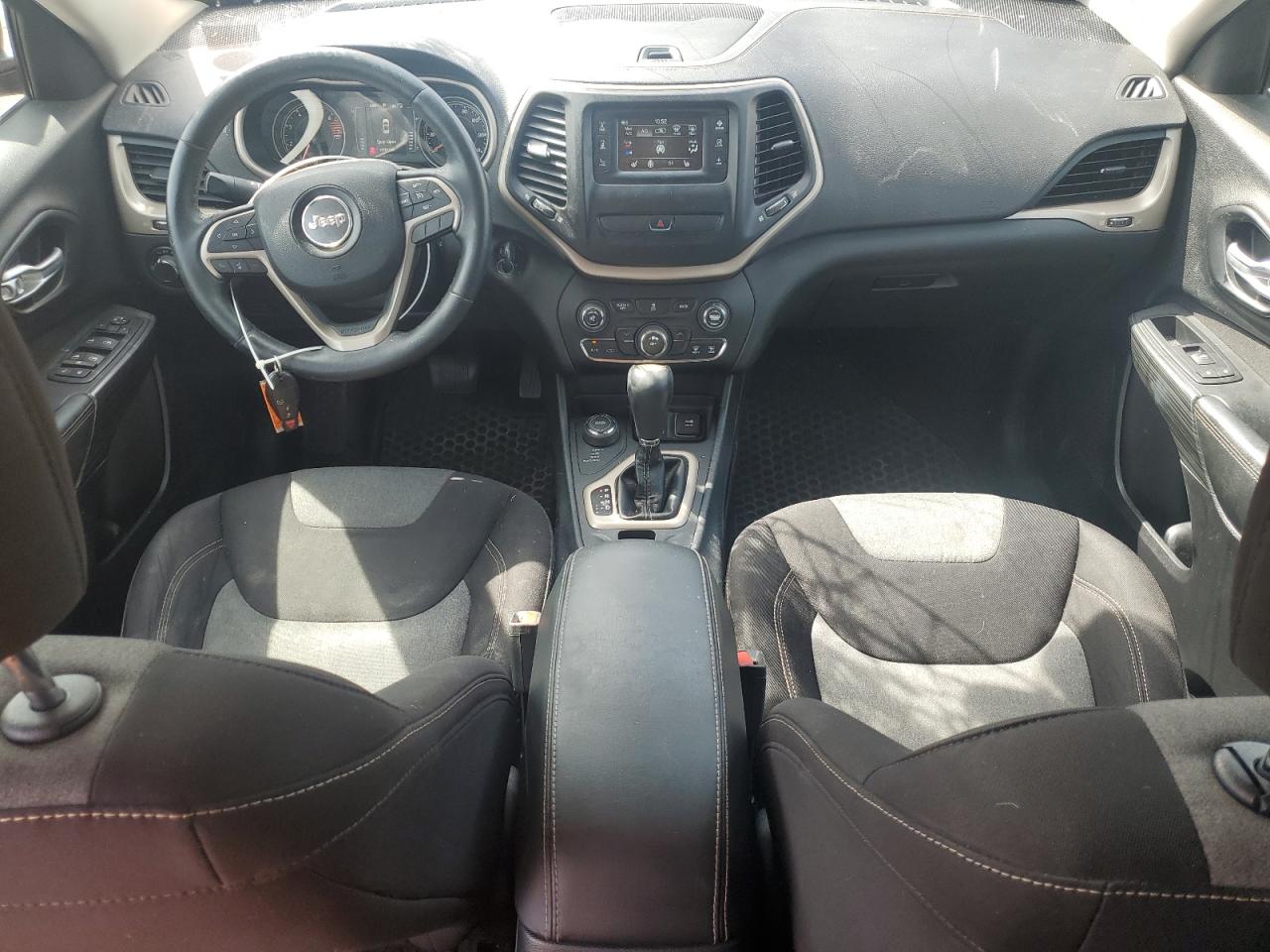 JEEP GRAND CHEROKEE SPORT