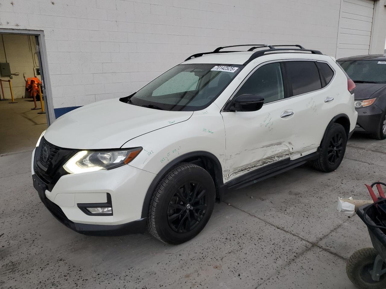 NISSAN ROGUE S