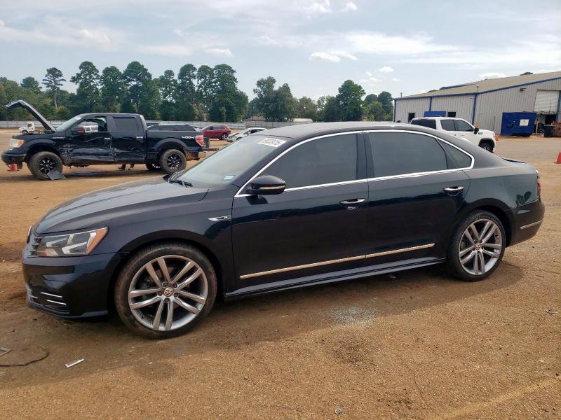 2017 VOLKSWAGEN PASSAT R-L 1VWDT7A38HC047200