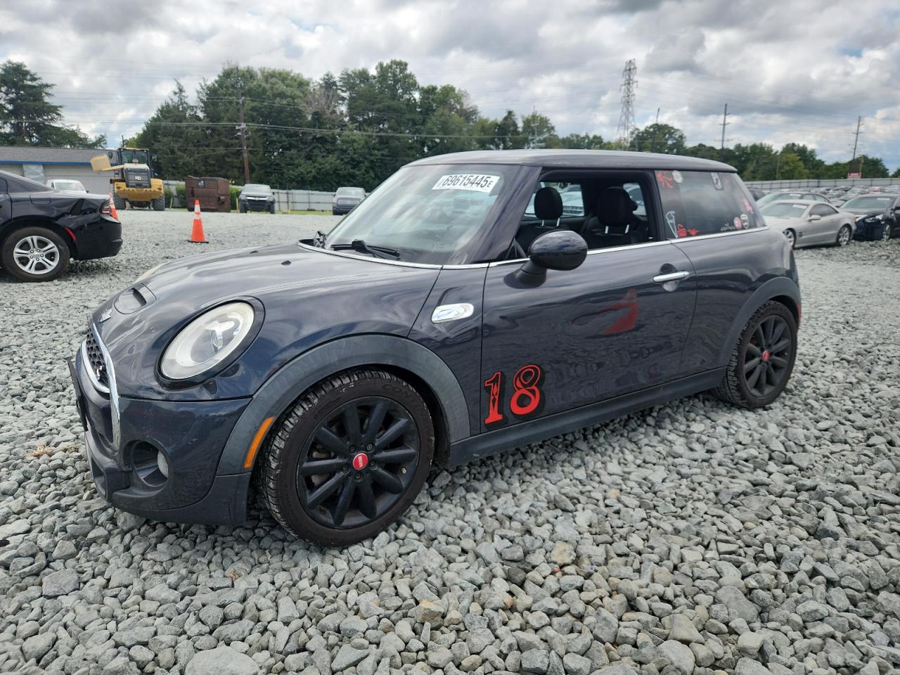 Vehicle photo