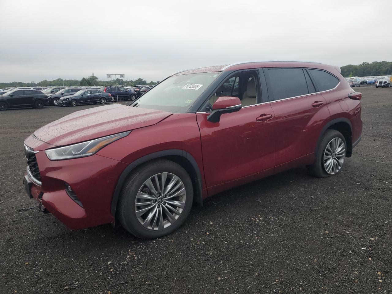 Lot #3246153102 2024 TOYOTA HIGHLANDER