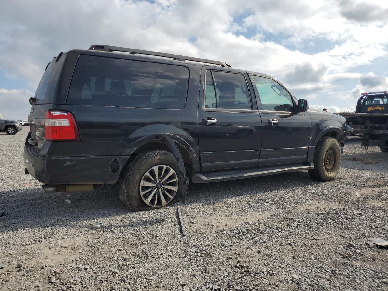 FORD EXPEDITION EL XLT