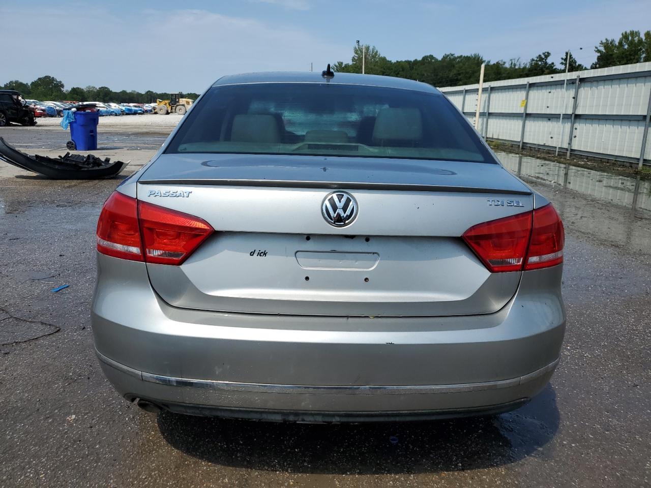 VOLKSWAGEN PASSAT SEL
