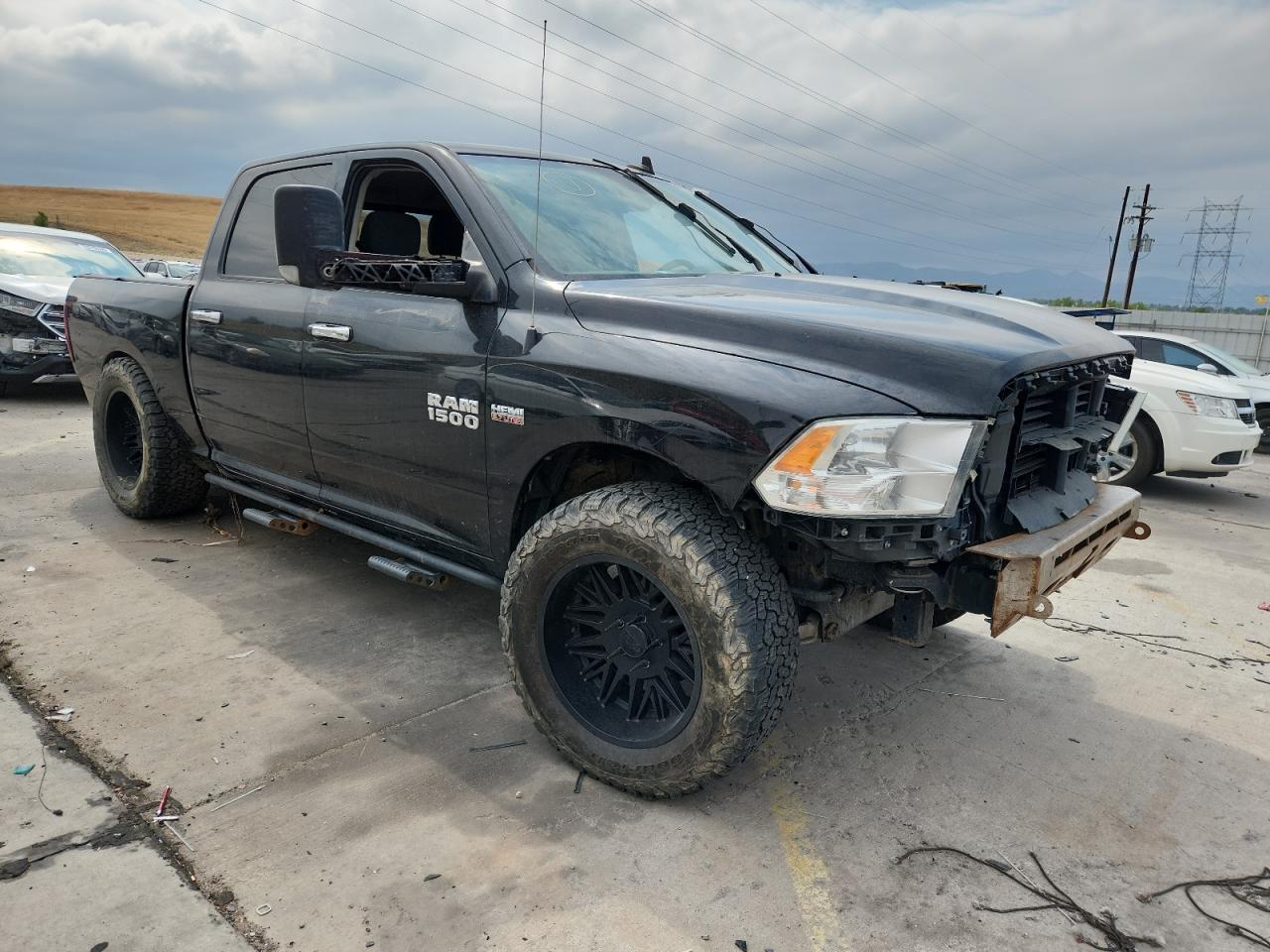 RAM 1500 SLT