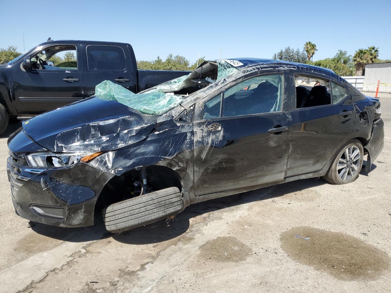 NISSAN VERSA S
