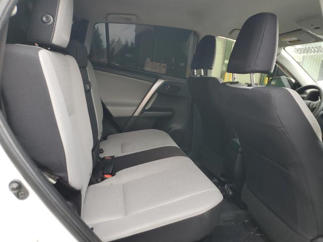 2018 TOYOTA RAV4 HV LE JTMRJREV2JD185210