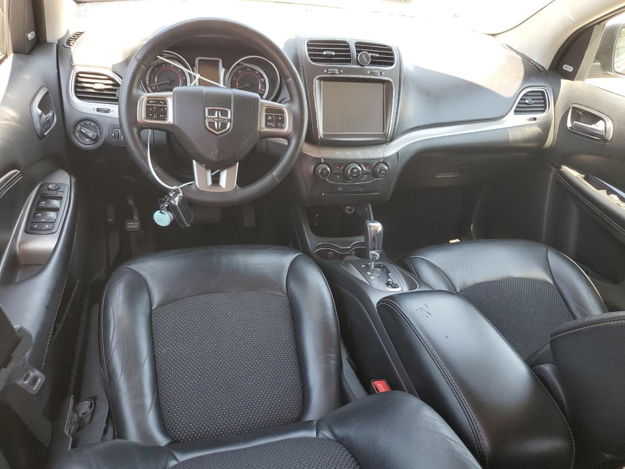 DODGE JOURNEY CROSSROAD