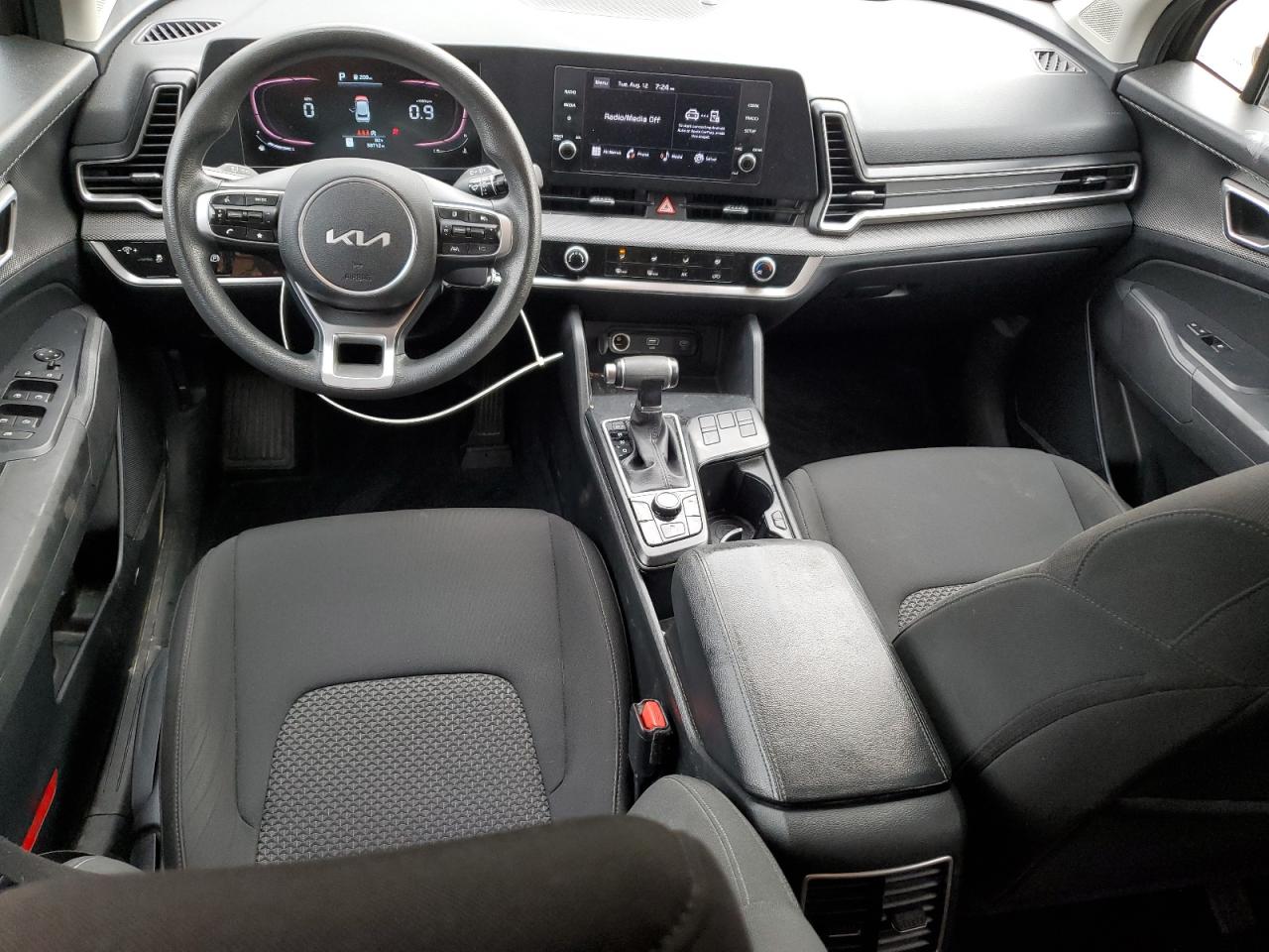 KIA SPORTAGE LX