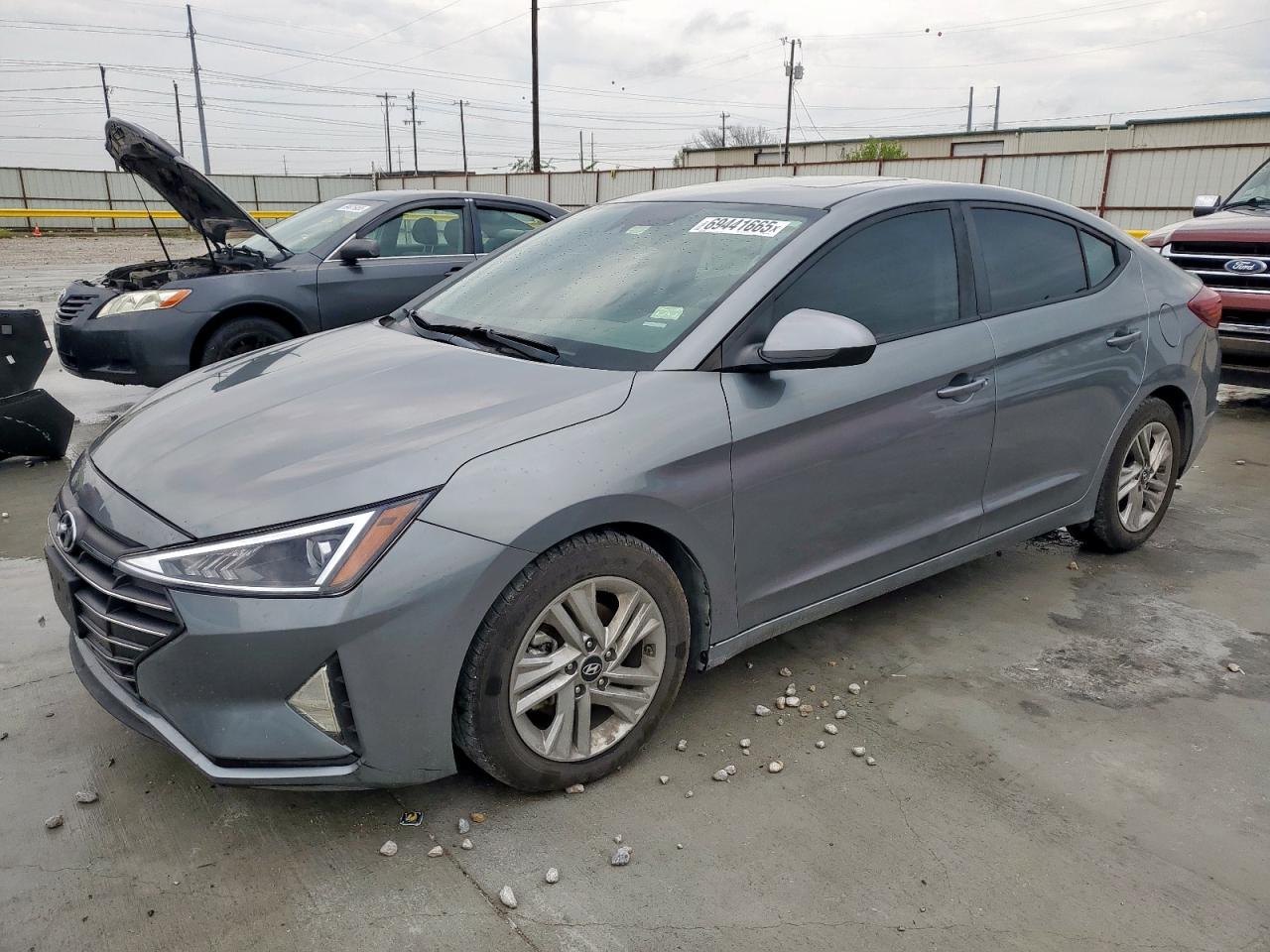 HYUNDAI ELANTRA SEL