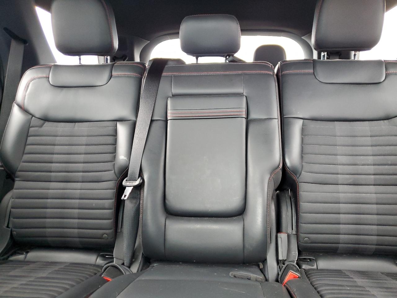 FORD EXPLORER ST-LINE