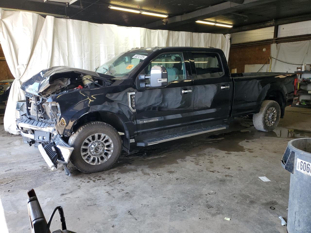 FORD F-350 SUPER DUTY