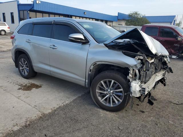2017 TOYOTA HIGHLANDER SE 5TDJZRFH5HS464907