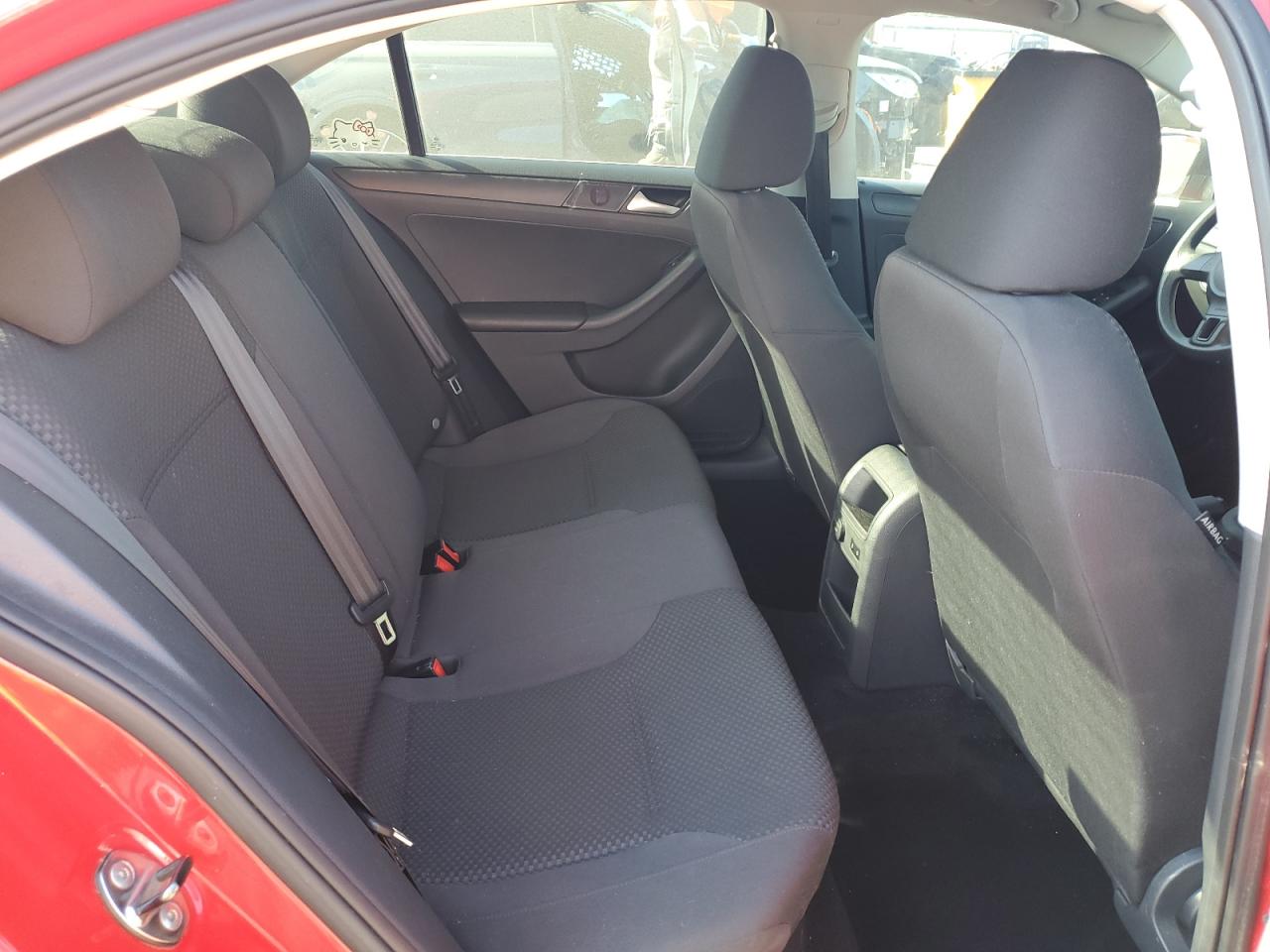 VOLKSWAGEN JETTA BASE