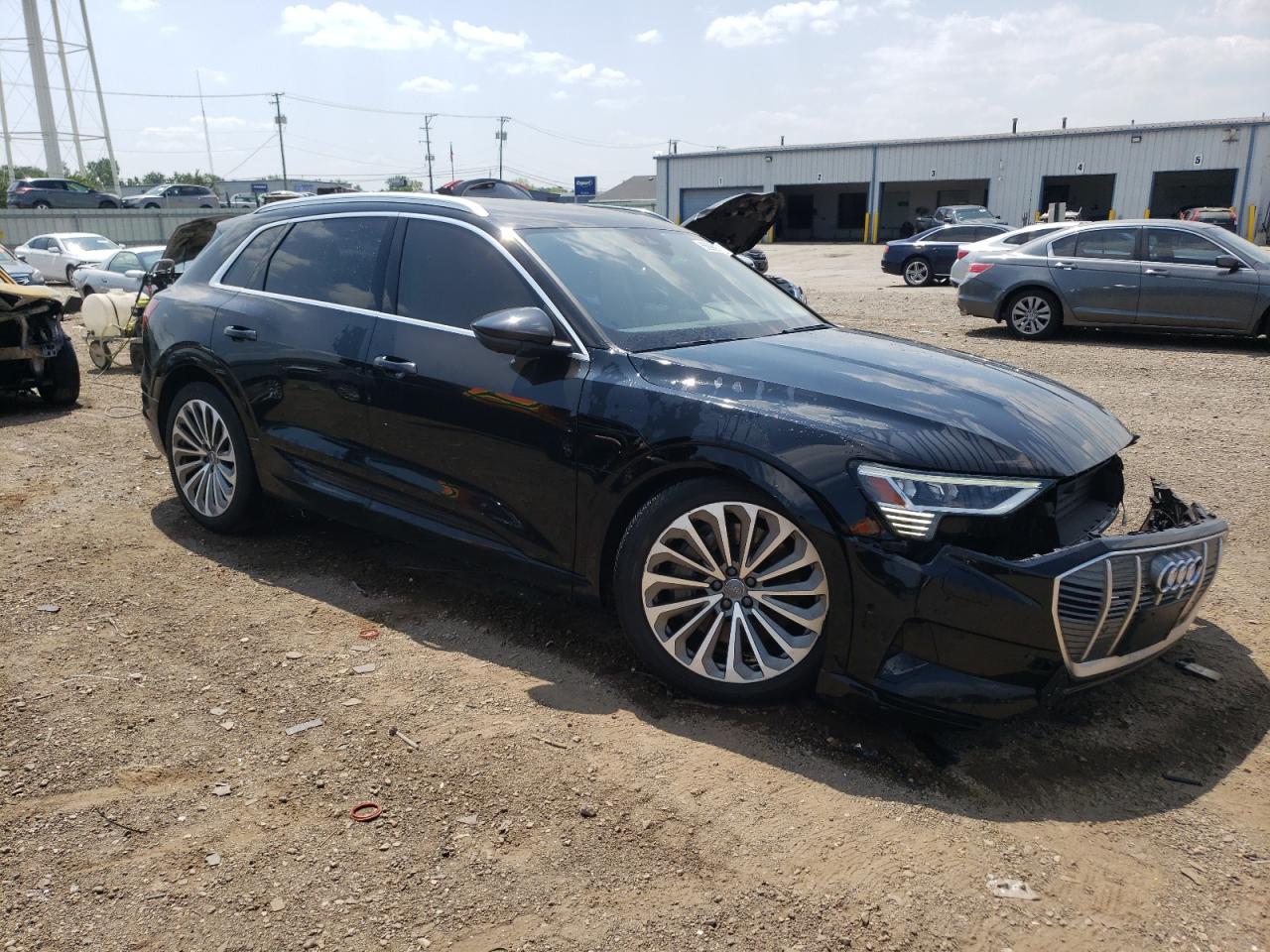 AUDI E-TRON PRESTIGE