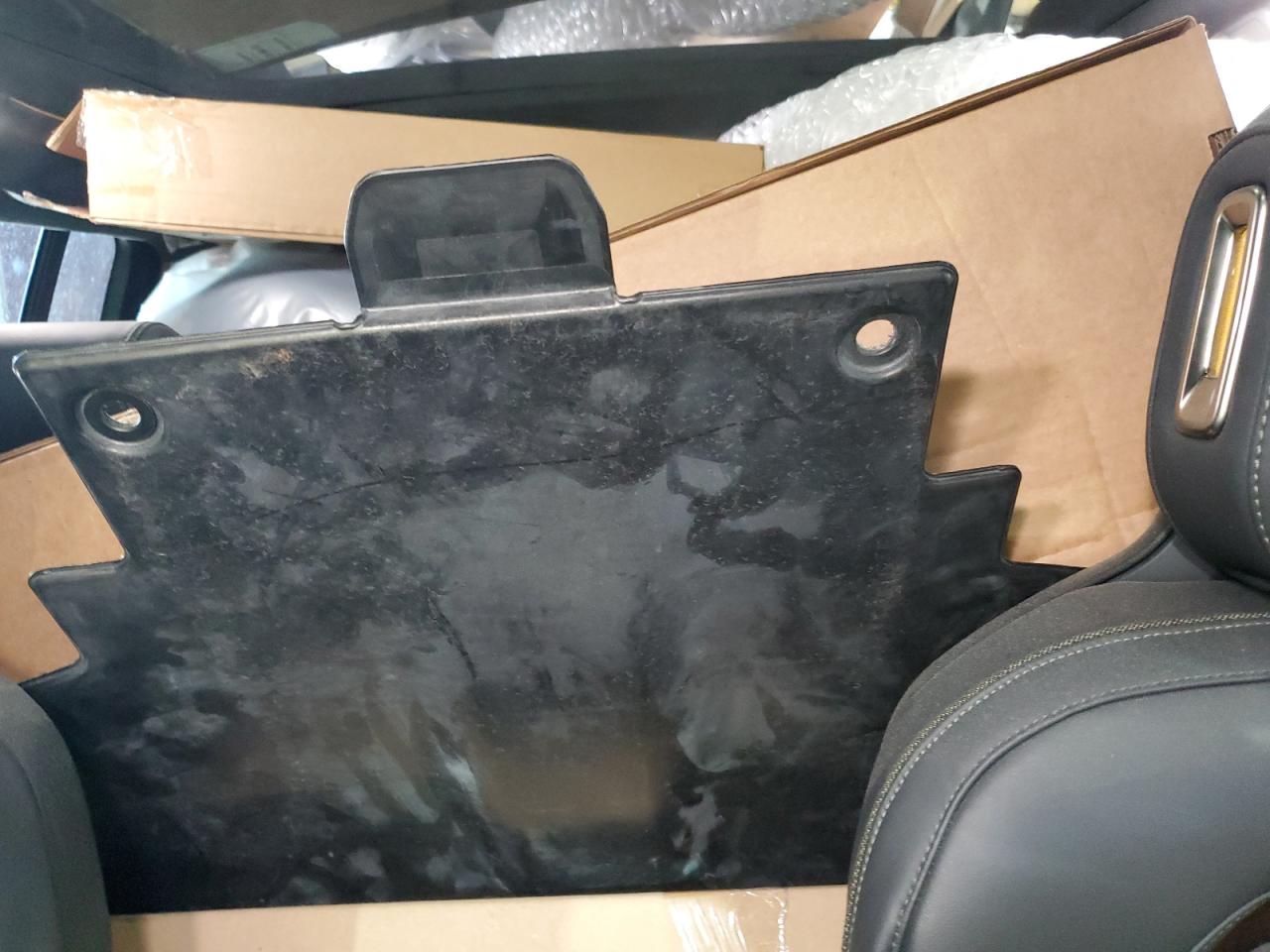 RIVIAN R1S ADVENTURE