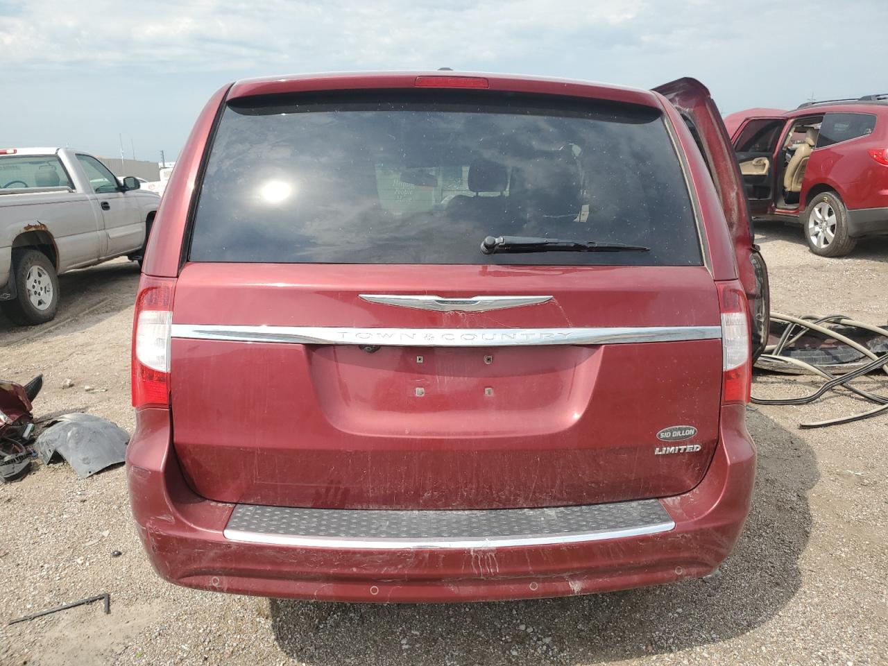 CHRYSLER TOWN & COUNTRY LIMITED