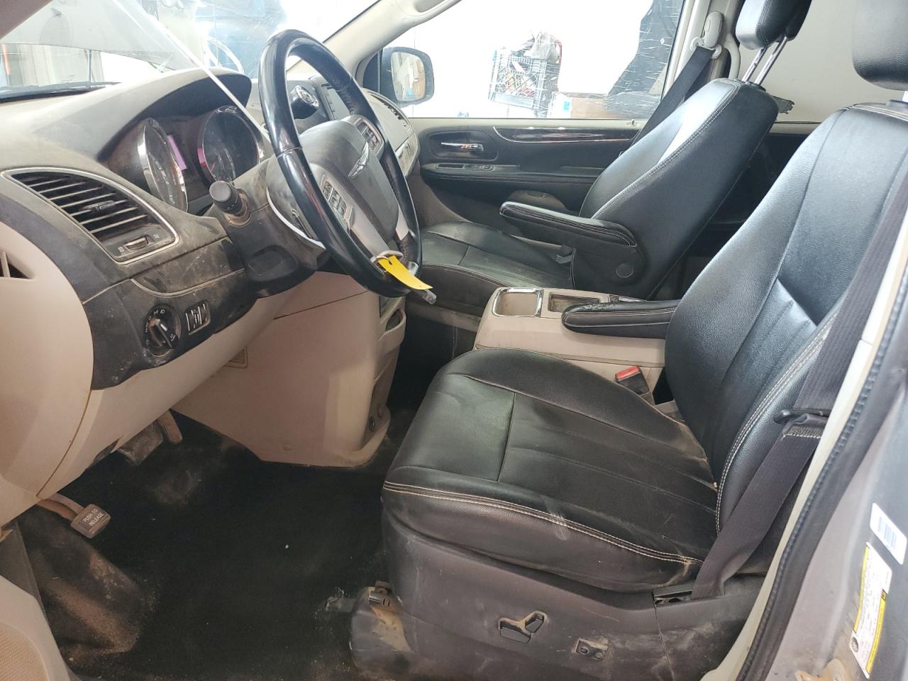 CHRYSLER TOWN & COUNTRY TOURING