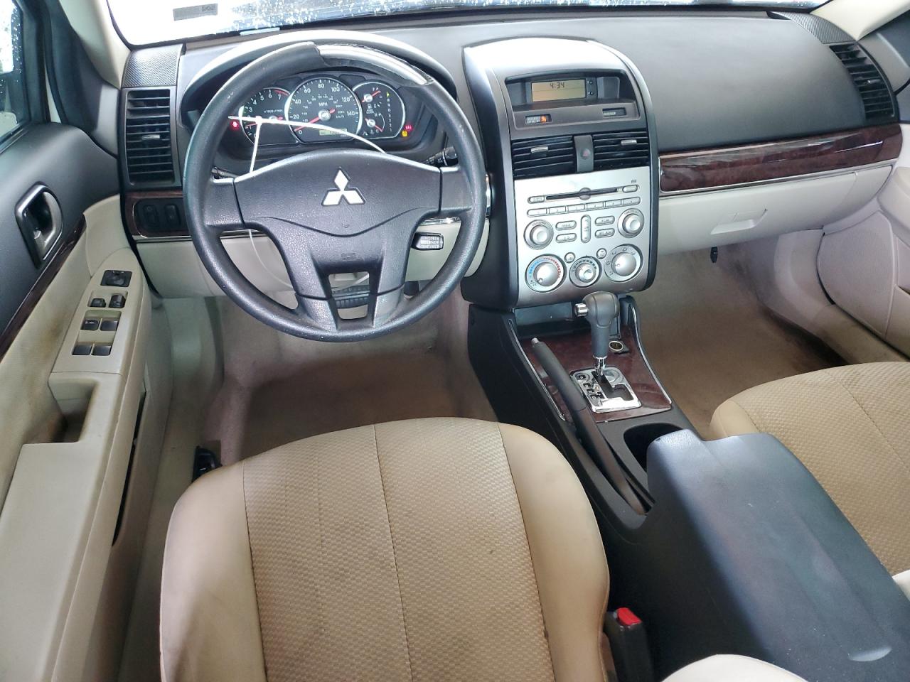 MITSUBISHI GALANT ES