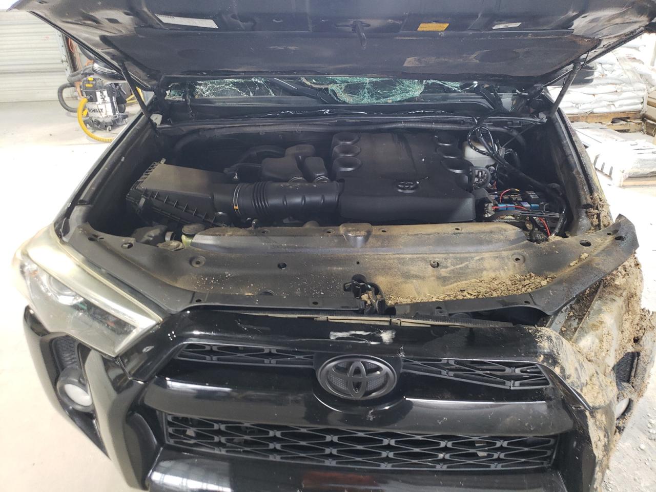 TOYOTA 4RUNNER SR5/SR5 PREMIUM