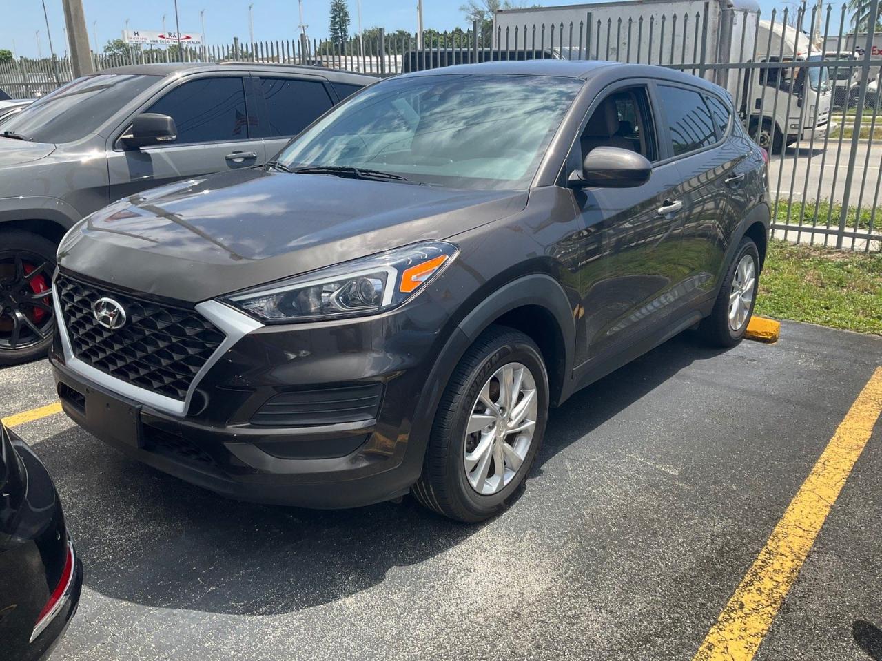 HYUNDAI TUCSON SE