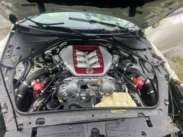 2015 NISSAN GT-R PREMI JN1AR5EF7FM281075