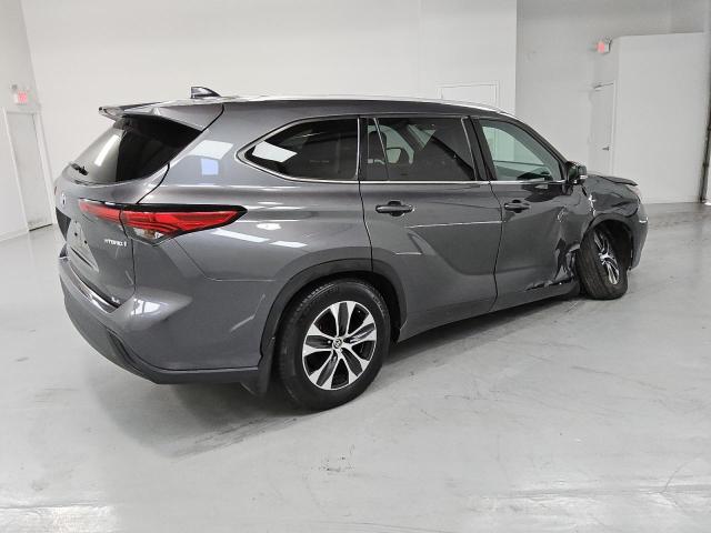 2022 TOYOTA HIGHLANDER HYBRID XLE 5TDGBRCH5NS550491