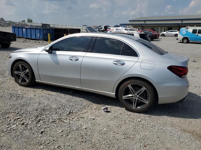 2022 MERCEDES-BENZ A 220 - W1K3G4EB7NJ338402